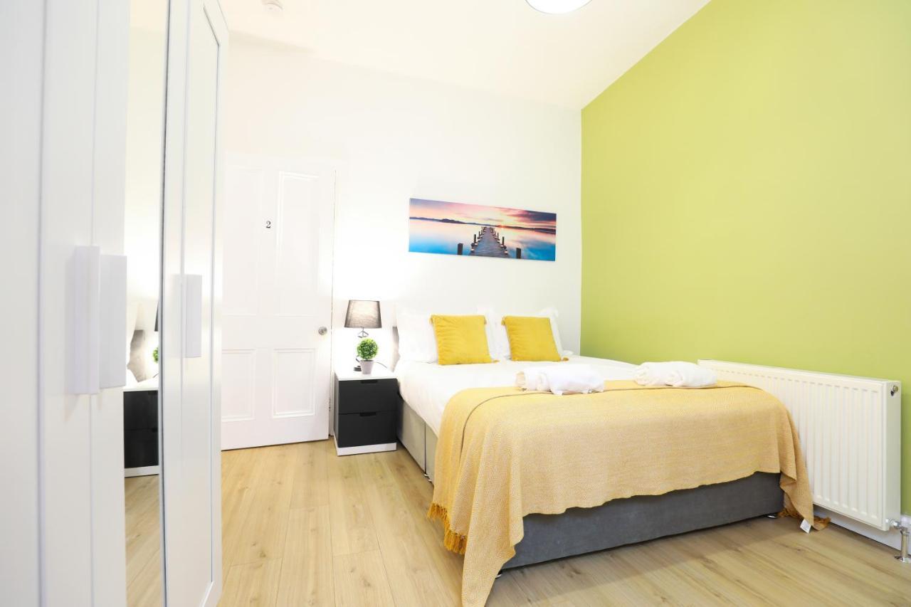 Stunning Modern 3 Bedroom Apartment 에든버러 외부 사진