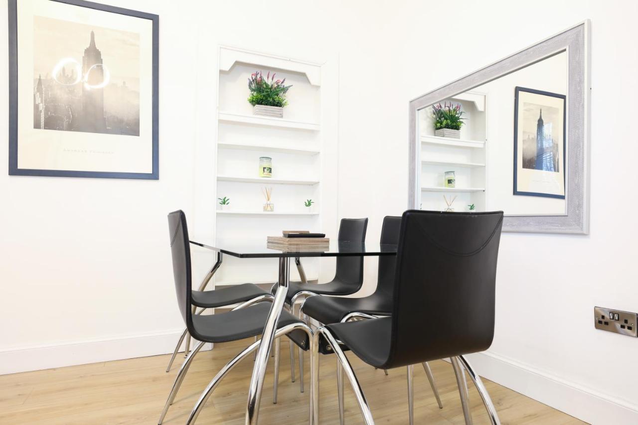 Stunning Modern 3 Bedroom Apartment 에든버러 외부 사진