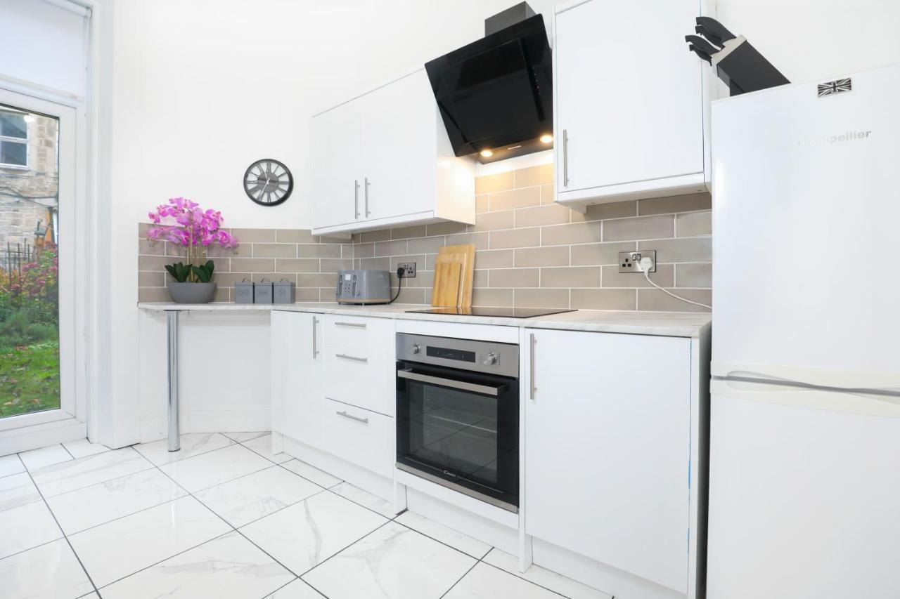 Stunning Modern 3 Bedroom Apartment 에든버러 외부 사진