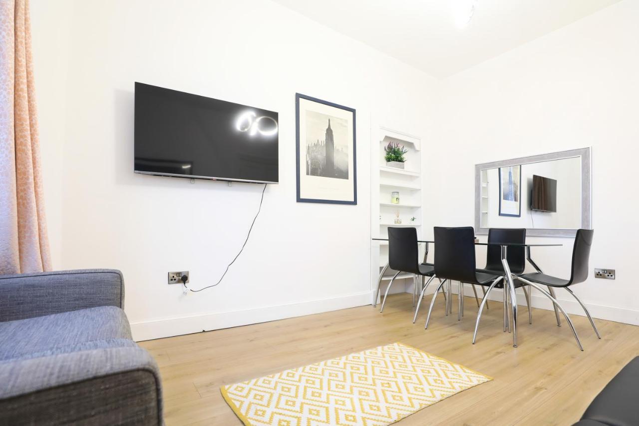 Stunning Modern 3 Bedroom Apartment 에든버러 외부 사진