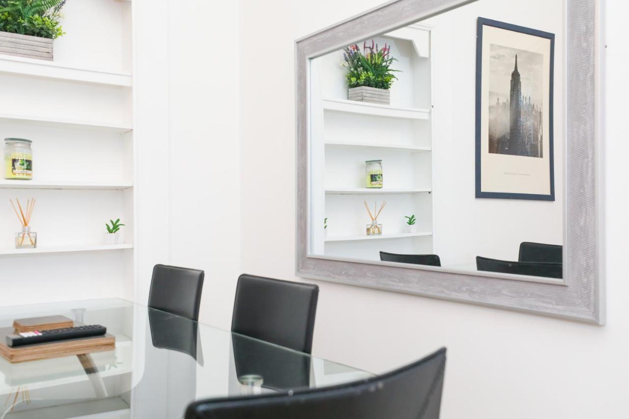Stunning Modern 3 Bedroom Apartment 에든버러 외부 사진